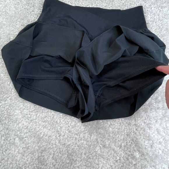 Aerie Offline Crossover Flowy Shorts Black - Picture 6 of 11